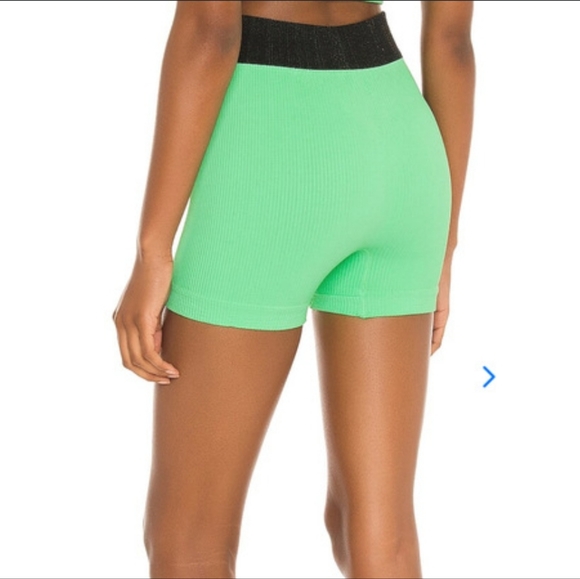 Free people, FP movement, seamless shorts - Picture 2 of 3